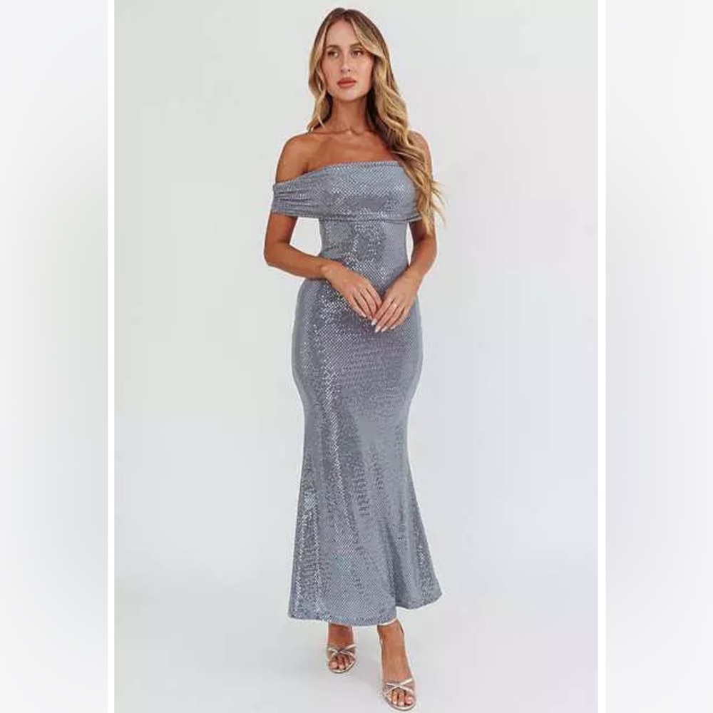 Selfie Leslie Kailey off the shoulder maxi dress in spangle silver
